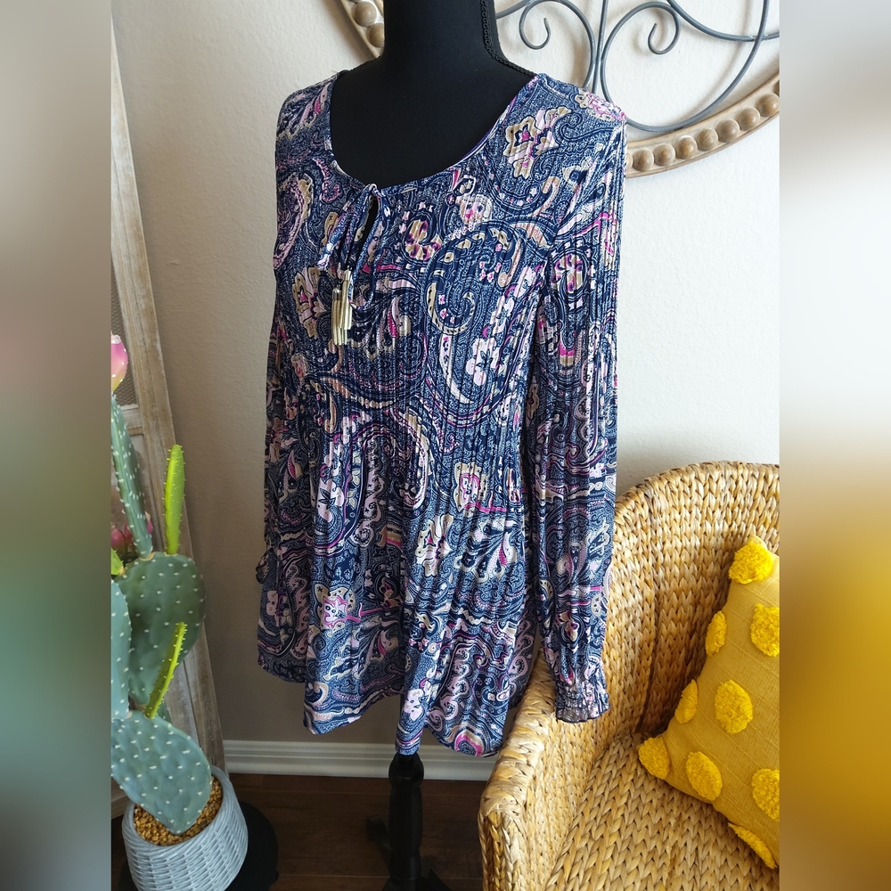 Melissa Paige Navy Paisley Long-Sleeve Peplum Tunic with Tassel Tie - Picture 2 of 10